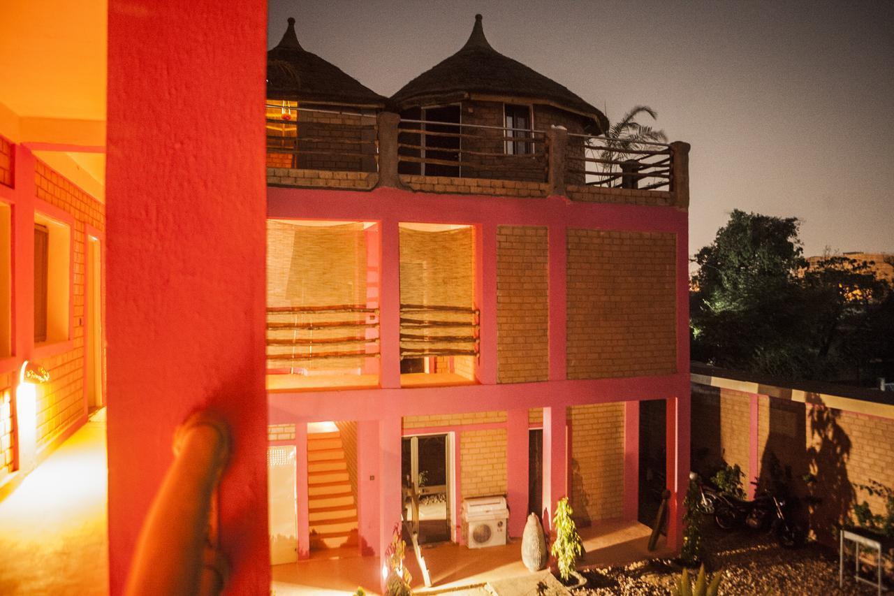 Residence Hotel Lwili Ouagadougou Exterior photo