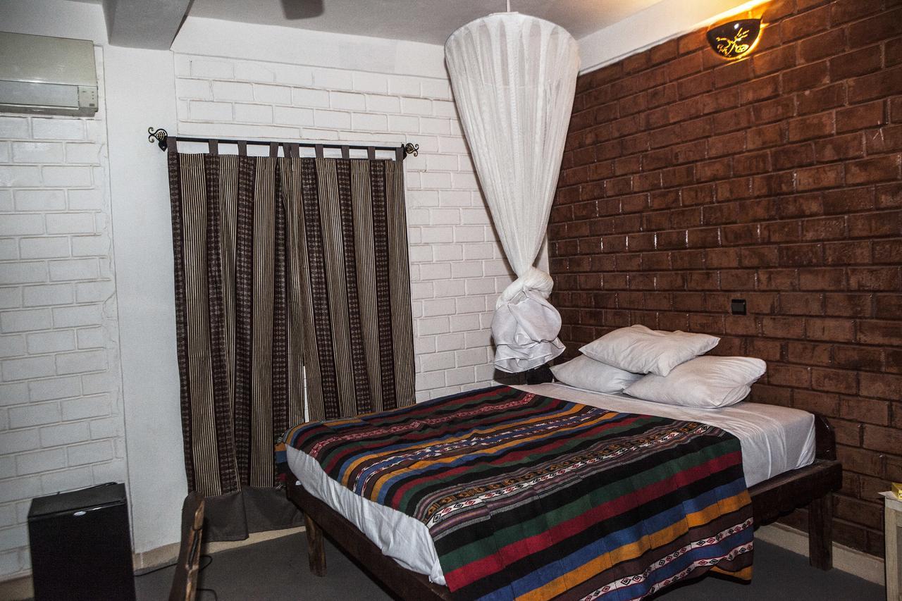 Residence Hotel Lwili Ouagadougou Exterior photo