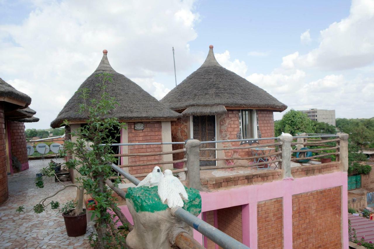 Residence Hotel Lwili Ouagadougou Exterior photo