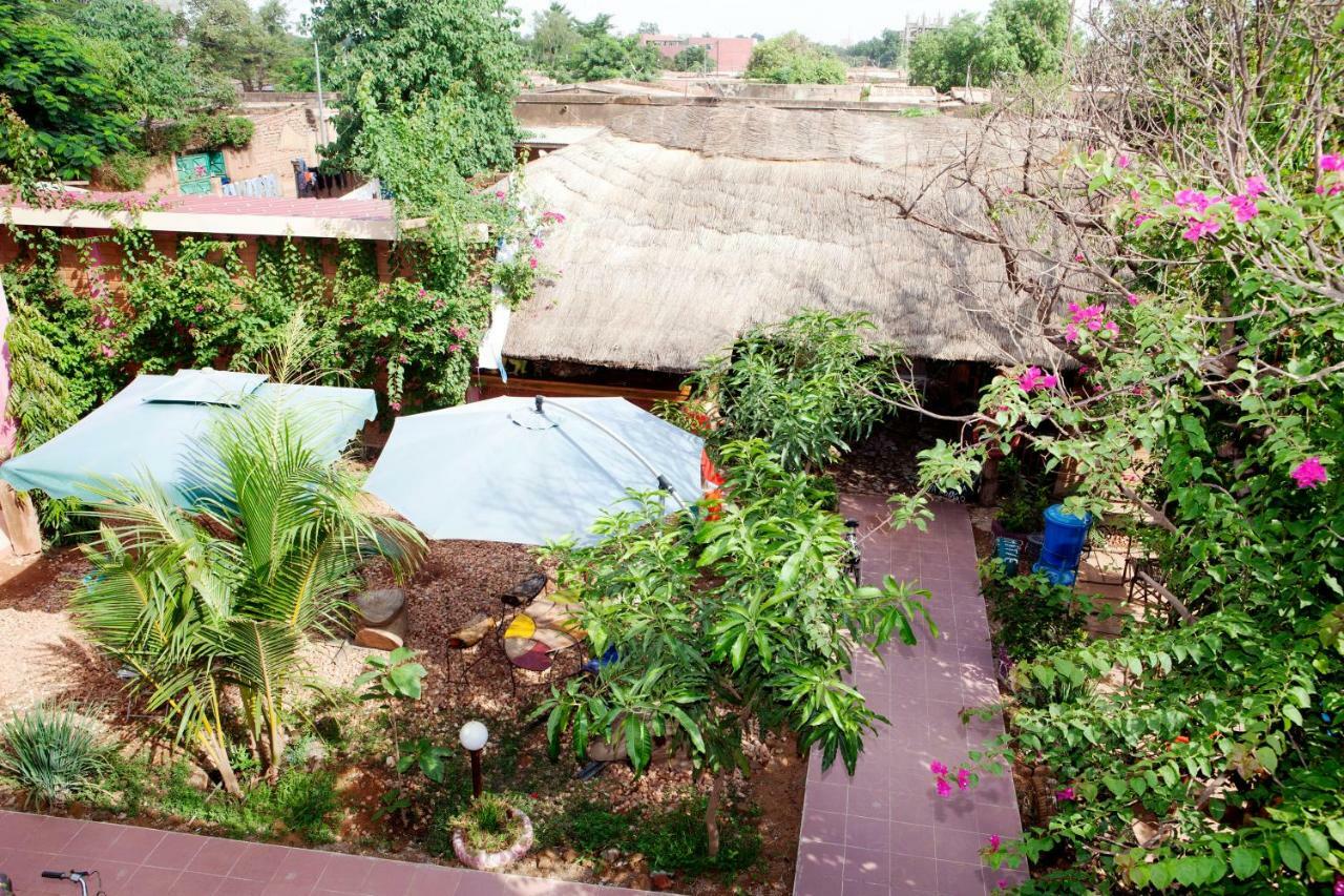 Residence Hotel Lwili Ouagadougou Exterior photo